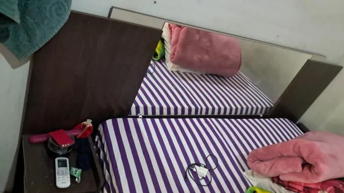 Vendo cabeceira de cama com vidro espelhado