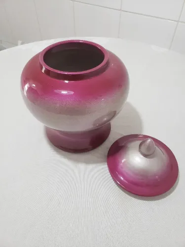 Cachepôt de mesa com tampa - Novo, sem uso