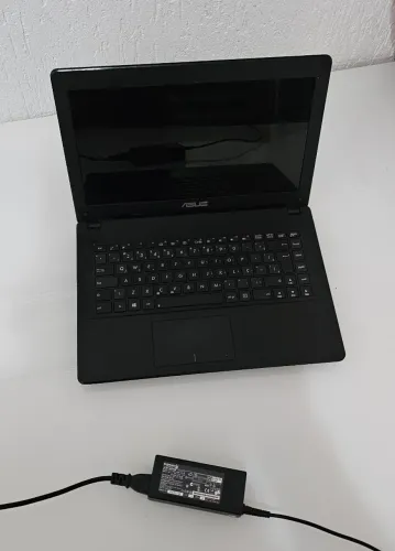Notebook Asus X451CA (Para Conserto ou Peças) - Não Liga