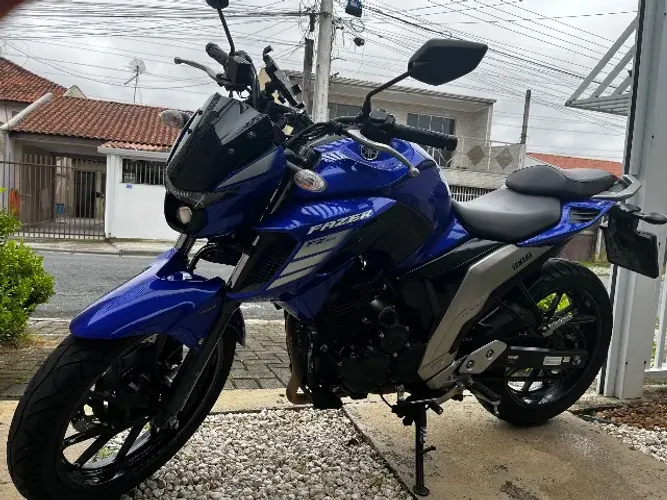 FZ25