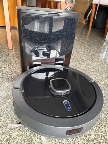 Robô Aspirador Liectroux G7 com base autolimpante