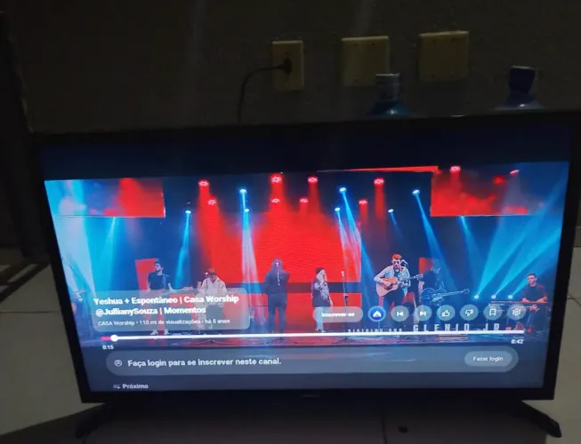 TV Samsung smart tizen 32 polegadas muito nova imagem perfeita