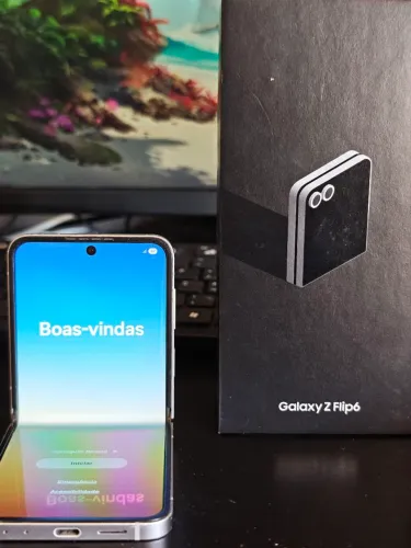 Samsung Galaxy Z Flip 6 256GB / 12GB RAM Cinza - Completo Na Caixa