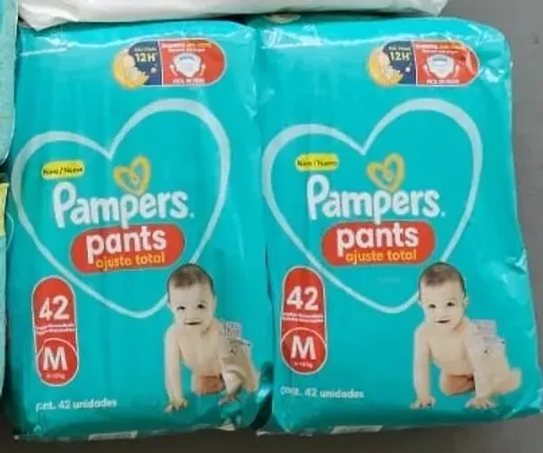 Fralda Pampers Pants Mega Ajuste Total M Com 42 Unidades