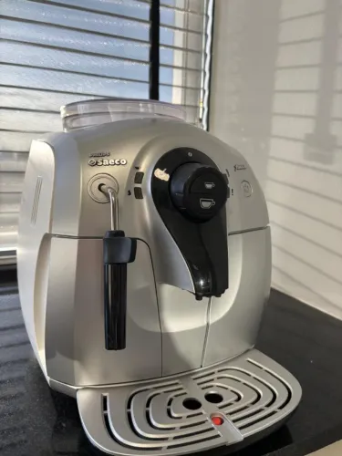 Cafeteira de Grãos