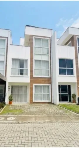 RS | ALUGO TRIPLEX MOBILIADO