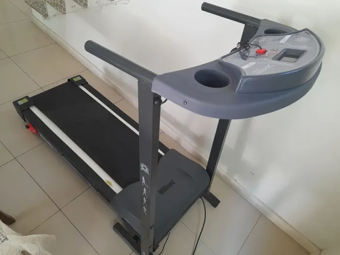 Esteira Elétrica Dream Fitness mod DR 1600 110v, aceito parcelamento