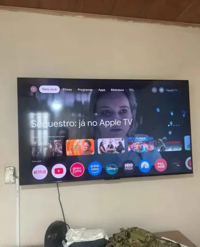 Tv tcl 50 polegadas semi usada, vendo ou troco 