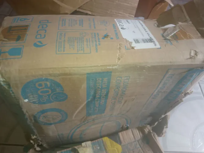 Caixa acoplada Deca nova