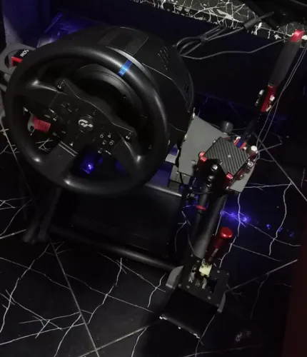 SIMULADOR COMPLETO - THRUSTMASTER T300RS GT + COCKPIT VELOCE V5