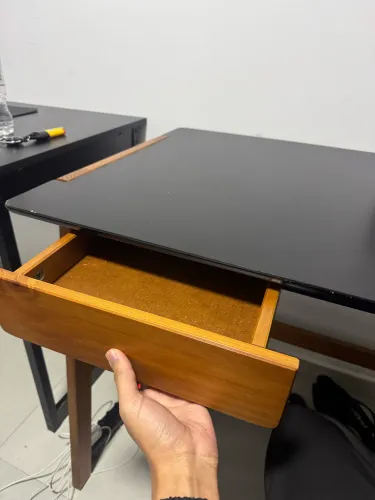Mesa Tok Stok com gaveta 