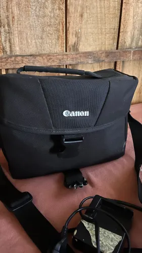 Câmera cânon REBEL T3i