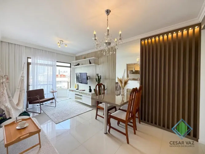 Apartamento em excelente localização no bairro Coqueiros.