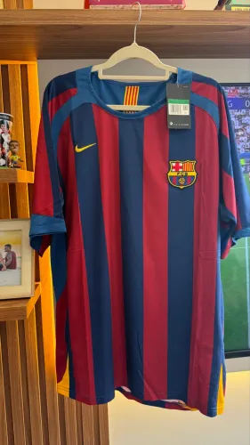 Camisa Barcelona retrô 2006