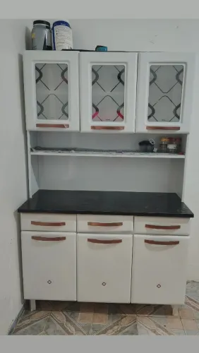 Armário semi novo