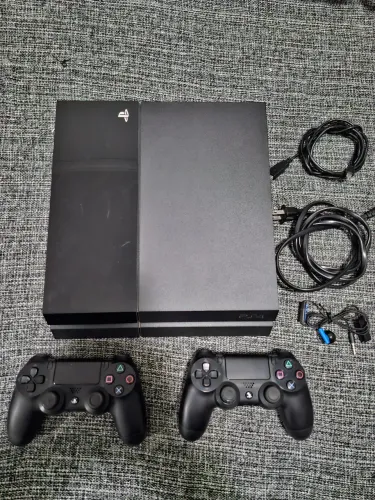 PlayStation 4 - Guitar Hero Live