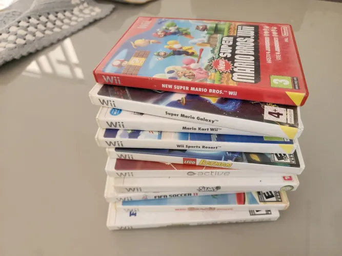 LOTE WII 10 JOGOS (MARIO GALAXY, KART, BROS) - PREÇO DE OCASIÃO"