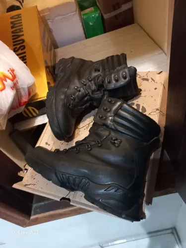 Bota impermeável Rafale