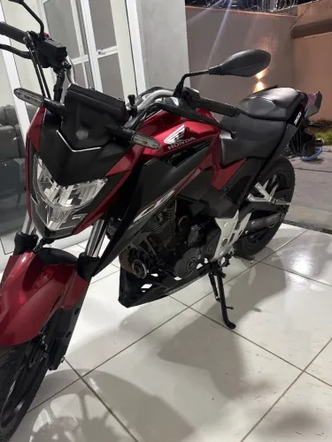 Cb 300F twister
