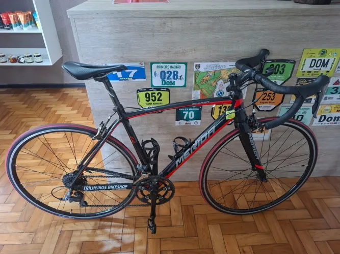 Bicicleta speed Merida