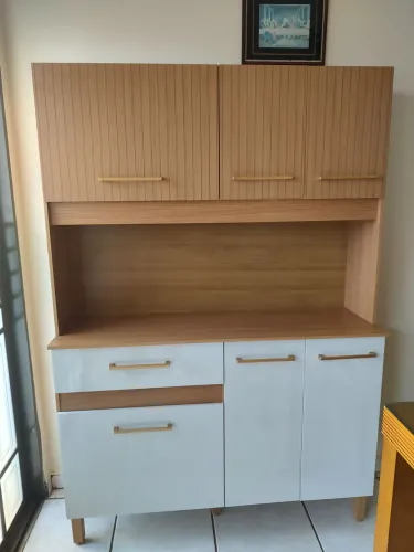 Armário de cozinha novíssimo