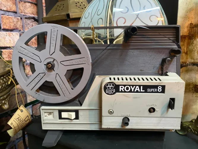 Projetor Royal Super 8