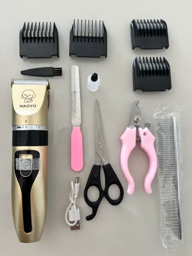 Máquina de Tosar Pet Recarregável Completa com 4 Pentes - Kit Novo