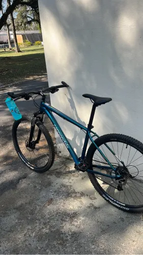 Bicicleta MTB Cannondale Trail 6 