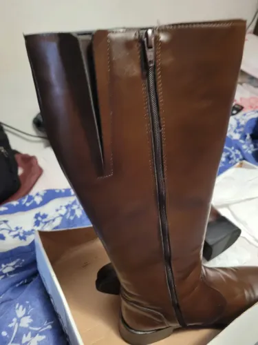 Vendendo bota cano longo marron número 37