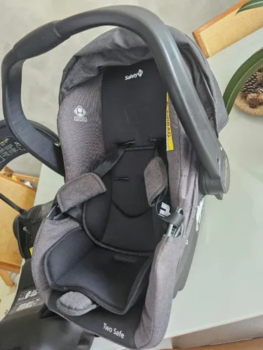 Bebê Conforto Safety 1st Two Safe + Base ISOFIX