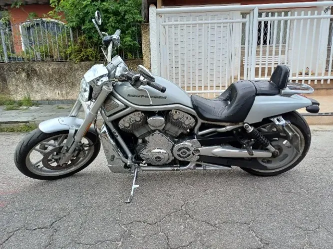 Vendo Harleydayvison V- rod