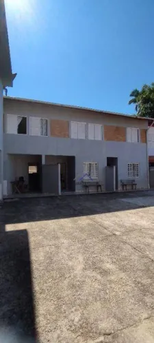 4 CASAS À VENDA ESTILO VERANEIO (NO MESMO QUINTAL)PARA LOCAÇÃO TEMPORADA NA PRAIA DA ENSEA