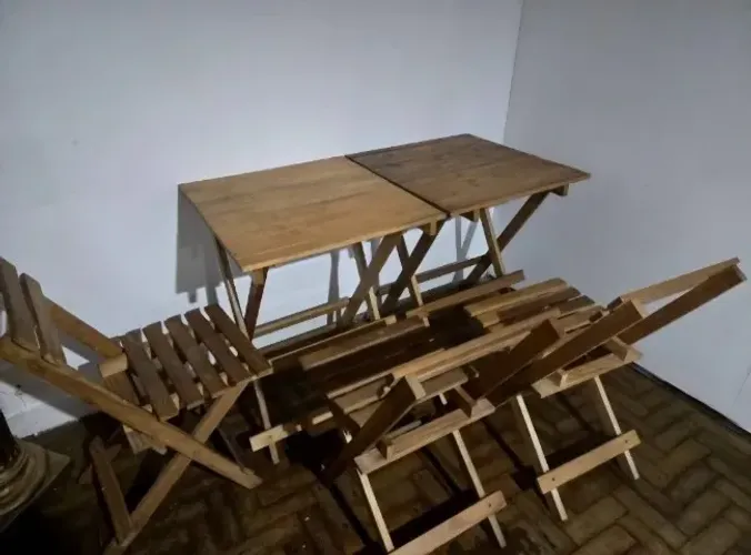 Mesas e cadeiras de bar (kit fechado?