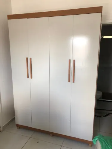 Guarda roupas novo 