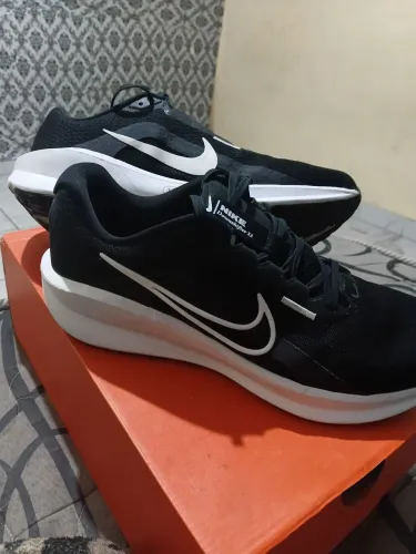 Vende se tenis