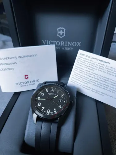 Relógio Victorinox - Novo na Caixa