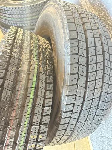 Pneus 215/75 R17.5 Recapados Novos Sem Uso - R$ 550 Cada