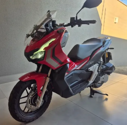 Honda ADV 150cc Vermelha - Único Dono - Na garantia