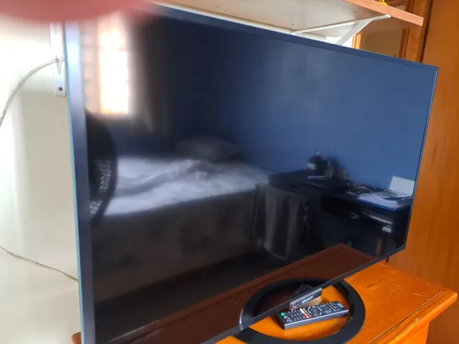Smart tv SONY E PANASONIC NO ESTADO no valor de 200 reais cada uma.