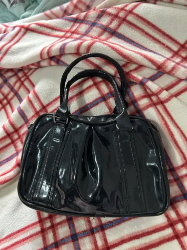 Bolsa de mão preta