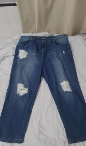 Calça jeans feminina cigarrete destroyed