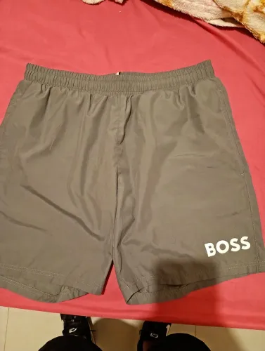 Short boss