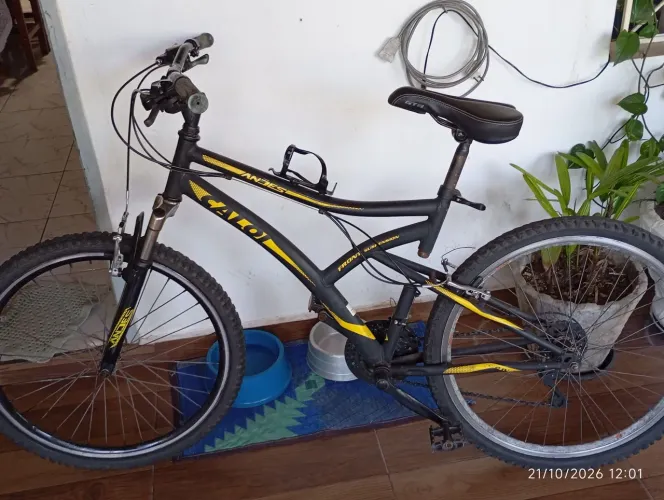 Bike nova foi usada apenas 4 meses