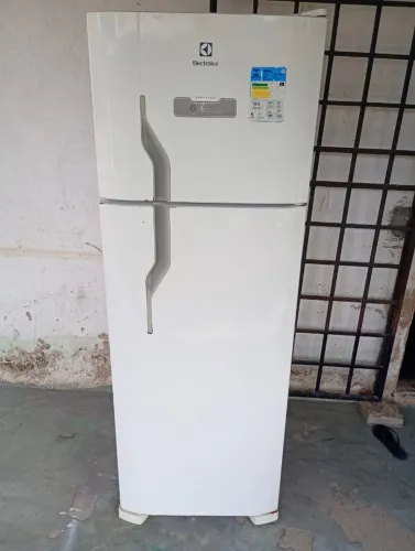 Vende se geladeira funcionando perfeitamente froo Free 