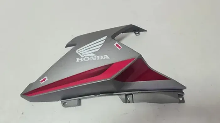 Carenagem Aba Tanque Esq Honda Cg160 Titan 2025 Avaria 61278 Prateado