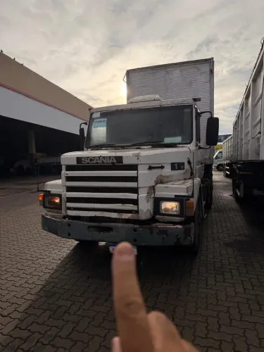 VOLVO N10 + CARRETA BAÚ 26 PALLETS / SCANIA 112 ANO 86