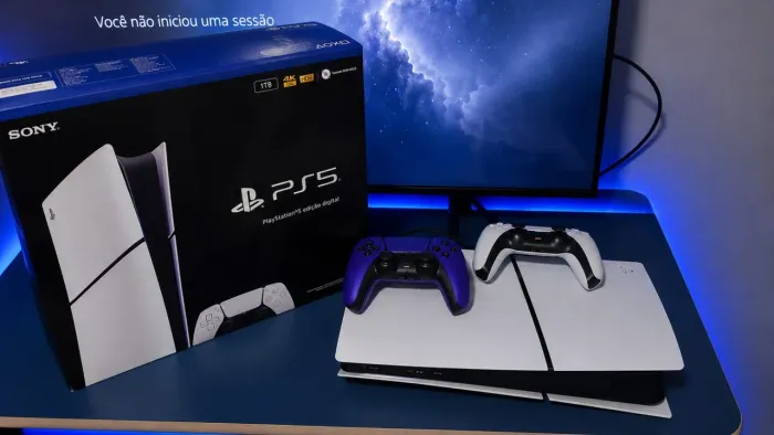 PlayStation 5 mídia digital 1TB 2 controles muito novo