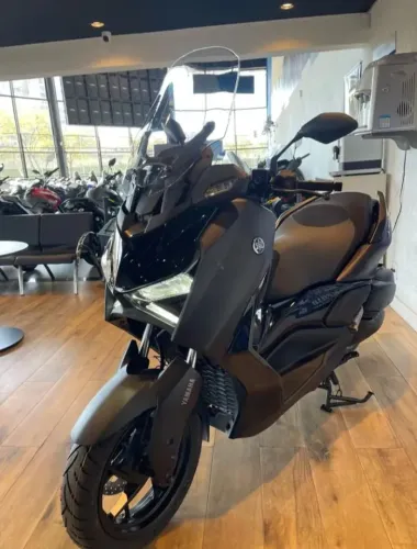 Yamaha Xmax 300cc CONNECT 2026