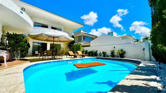 Villas do Atlântico VENDO | 5 quartos, 2 suítes | 400 m² | Móveis Planejados | 4 vagas