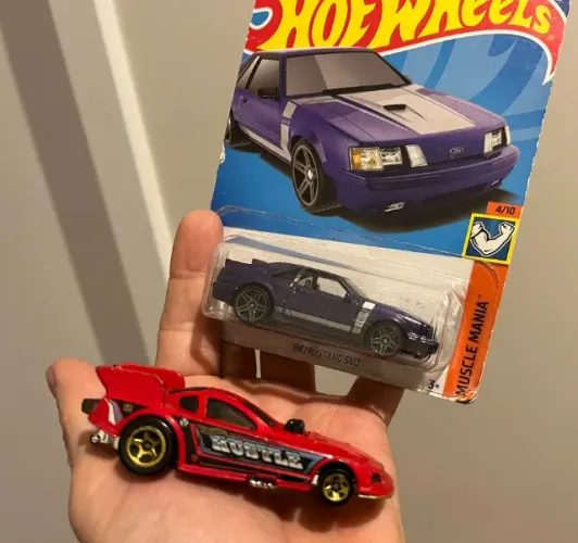 carros Ford Mustang modelo Dragster Funnycar e carro anos 80 Hot WHeels